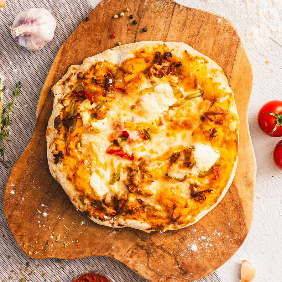 Pinsa Pulled Chicken - exclusieve maaltijden tegen betaalbare prijzen. Alternatief voor je Pizza, eiwitrijk, laag in vet dus zonder schuldgevoel genieten van lekker eten!