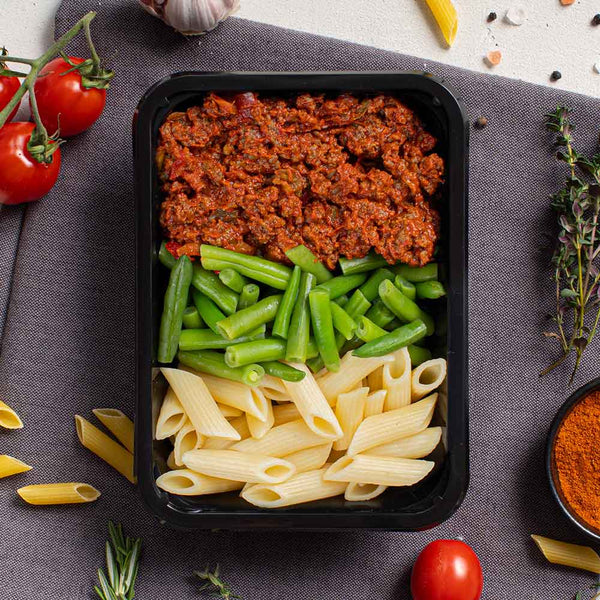 Heerlijke kant-en-klare gezonde pasta beef bolognese laag in koolhydraten voor afvallen