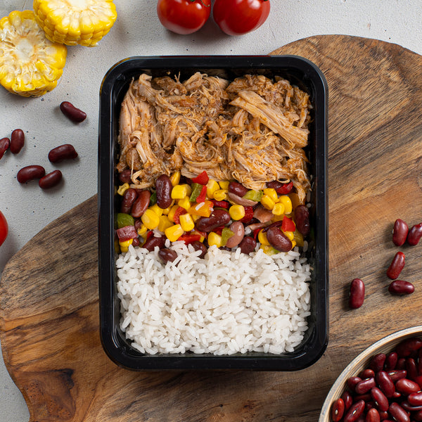 High Protein meal prep maaltijd voor spiermassa opbouw met eiwitrijke pulled chicken