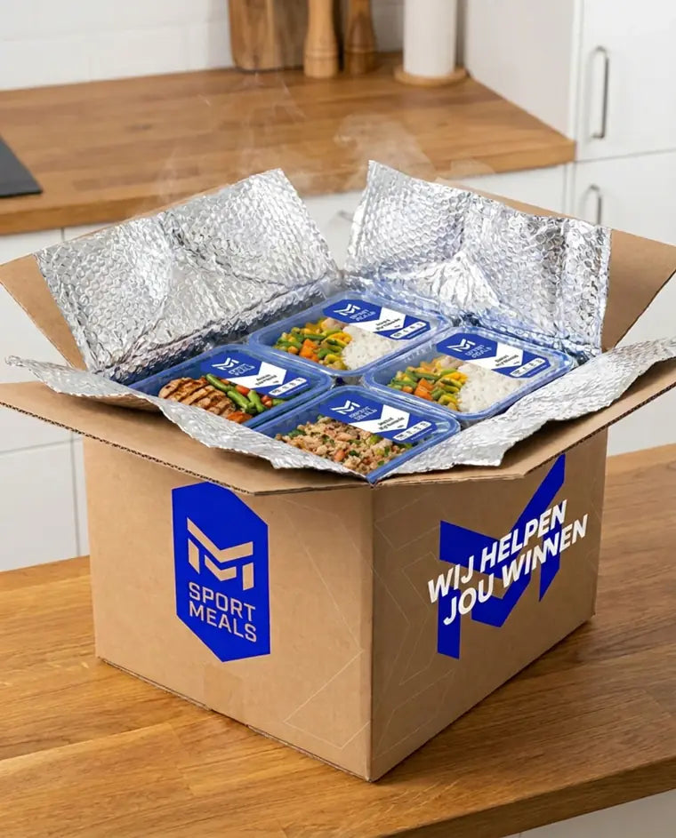 Geopende SportMeals-doos met isolatiezak en bakjes erin